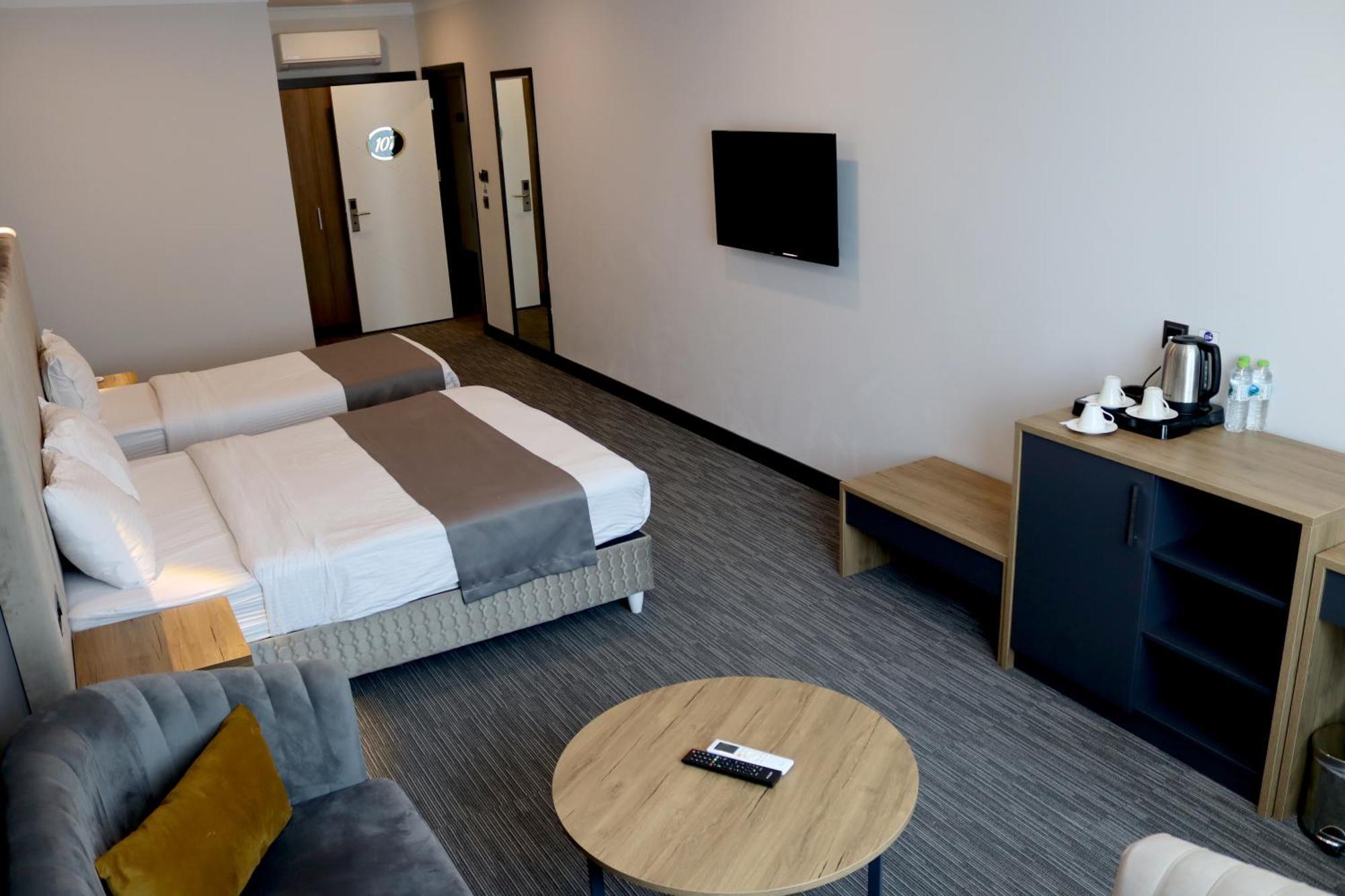 Home Plus Hotel Stambuł Zewnętrze zdjęcie